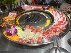 -哈哈碳都·牛肋条无限自助烤肉(台江万达店)