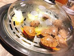 大黄蚬子-日进一片海.生腌海鲜火锅.宵夜烧烤(三里屯总店)