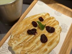-鸣记脆皮烤鱼·海鲜烤鱼(三八广场店)