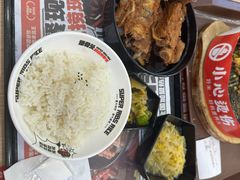 -犟骨头排骨饭•大骨面(弘阳广场店)