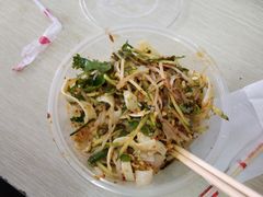 凉皮牛筋面两掺-阜阳杜大大卷馍(塘沽路店)