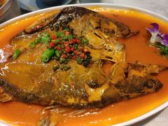 -老周家酱卤猪蹄私房菜(克拉玛依西街店)