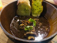 牛尾辣汤-Naughty Nuri’s Phuket