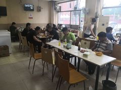 大堂-洪峰浩老北京烧饼夹肉(角门路店)