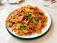 -何适山庄 ·可团建(水长城P2停车场店)