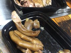 -海大大蒸汽海鲜餐厅·粤菜·特色小炒(欢乐颂店)