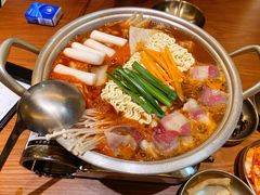 泡菜肥牛部队锅-春熙台韩国料理·章鱼肥牛(西丽店)