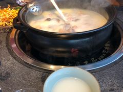 -大匠工房古船木艺术餐厅·猪肚鸡专门店(长白仙岛店)