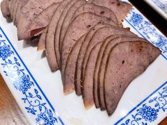 -老天桥酱肉烧饼夹肘子(天桥店)