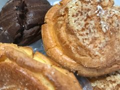 爆浆奶油泡芙-昆明冠生园·蛋糕·面包(南强街店)