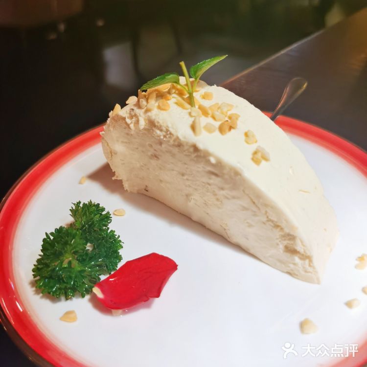 🌸只要3.9就可以吃到冻糕,恋爱中的古丽在那时新疆等你哦