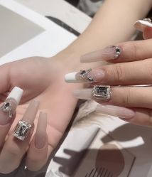 -LILY NAILS美甲美睫