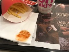 -麦当劳(轻轨曹杨路店)