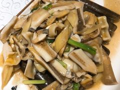 -启东海鲜人家(古美路店)