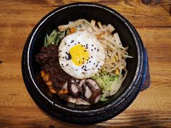 石锅拌饭-百年石锅饭·朝鲜族传统民餐