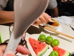 -海底捞火锅鲜切牛肉主题店(长寿路店)