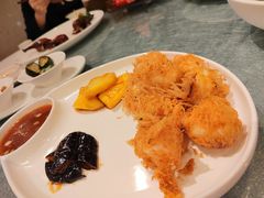 山楂汁高丽酥虾球-金悦轩海鲜酒家(拱北店)