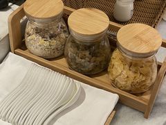 -杭州西湖湖滨银泰亚朵酒店