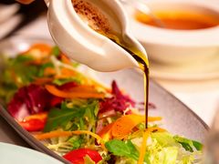 -龙虾酒吧扒房(宁波香格里拉店)