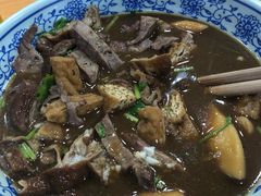 卤煮火烧-门框胡同百年卤煮(鸟巢店)