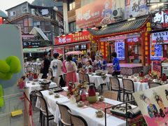 -刘姐啤酒鱼民族演艺餐厅(西街总店)