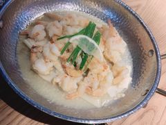 锅烧脆脆虾-吃饭皇帝大土家民族菜(正大广场店)