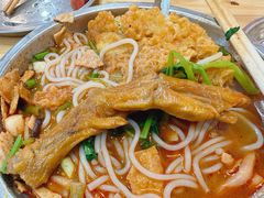 -柳州肥姨妈大骨螺蛳粉(东靖路店)