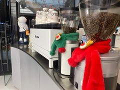 -YOLO COFFEE(深房广场店)