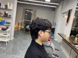 -茶发Salon·烫发染发理发