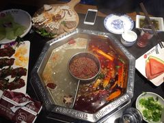-陆派巴倒烫火锅(城东店)