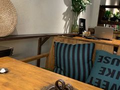 -八月美食小馆(银泰城总店)