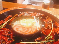 -巴国妹子毛肚火锅(蓝光悦城店)