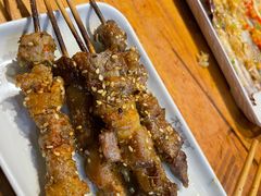 烤羔羊肉串-木屋烧烤(岗顶二店)