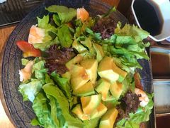 牛油果沙拉-炎蔵牛舌烤肉