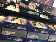 -SKECHERS 斯凯奇(上海国际时尚中心店)