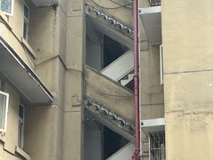 -白象居