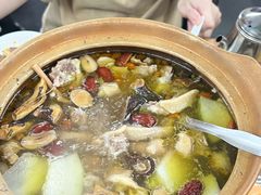 -威邵鸡煲(西华路总店)