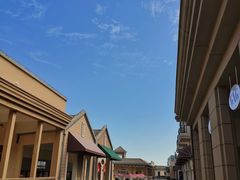 -王府井奥莱临潼小镇(临潼店)