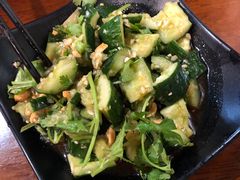 蒜泥拍黄瓜-麒麟风烤牛肉·云南烧烤小排档(丹凤街店)