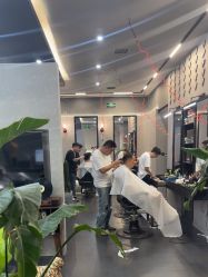 -老肖男士理发店