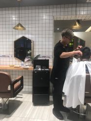 -PE SALON