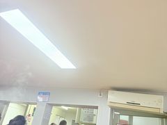 -张阿三馄饨店