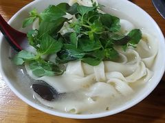 -关记·河南烩面·大盘鸡