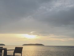 -Sunset Bar(丹绒亚路香格里拉店)