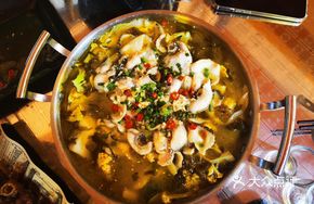 Ah Hu's Sour Cabbage Fish