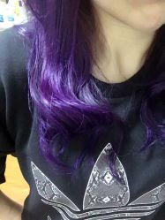 -镁连社·美联社