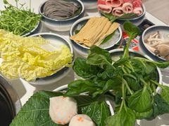 -烹然四季椰子鸡火锅(姚家园万象汇店)