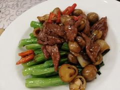 菜远草菇牛肉-六婶西关小厨(光塔路店)