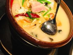 老作坊石磨豆腐-老头儿油爆虾·1987杭州烟火味(湖滨银泰in77D区店)