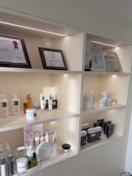 -JNK皮肤管理中心